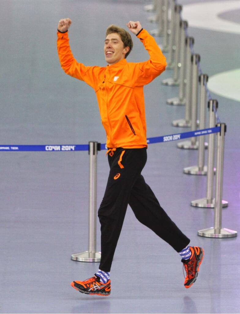 Bgx1s15IgAAWD5K.jpg:large