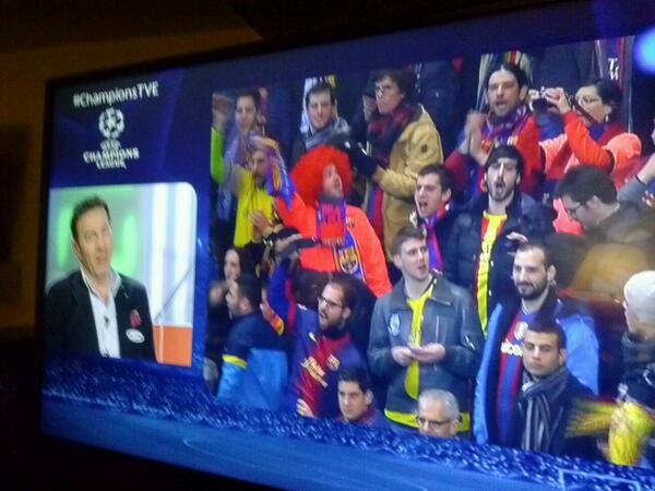 Carmp2's tweet image. #championsTVE sin separarnos de la televisión