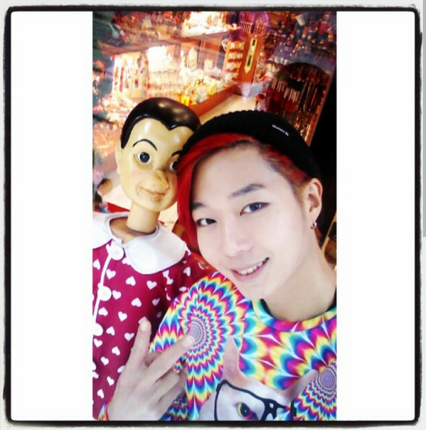 140219 HyoSeok Ѽ Instagram ♬ Pinocchio BgxVePrCMAAUkxx