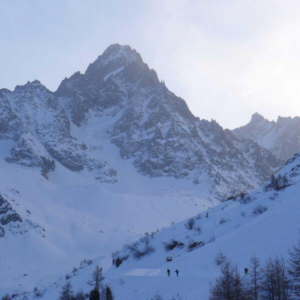 Aiguille du Chardonnet en partant d'Argentière  (par le couloir Ouest). Superbe journée d'entrainement en montagne.