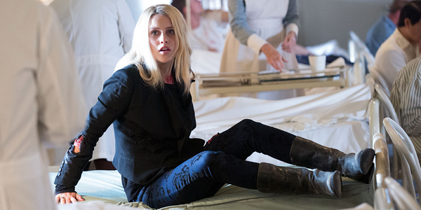 cworiginals's tweet image. Rebekah's traumatic past is coming back to haunt her. #TheOriginals returns in ONE week!