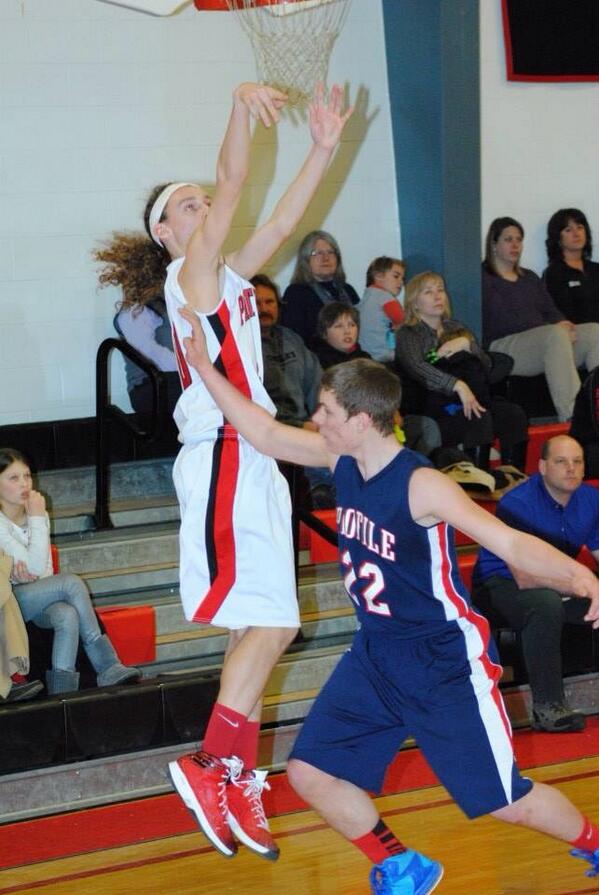 t_c_p_33's tweet image. Sweet pic from the big W last night. #silk #thatform