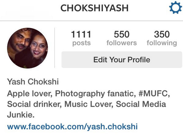 ChokshiYash's tweet image. It reads 1111 posts on #Instagram .. #instajunkie #randomtweet 😳😱👊#igers