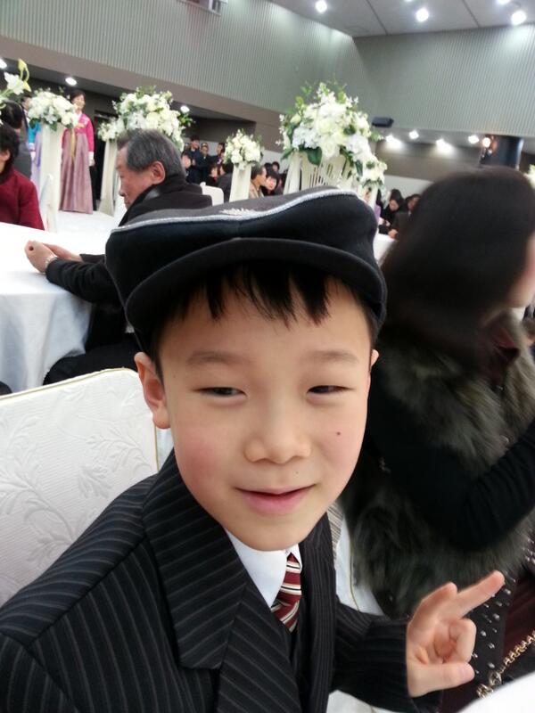 hooliganmonkey's tweet photo. 이제어른치약을스스로사용해보고는뿌듯해한다.매워하면서도.제자리였던예준이의자립은이렇게우리도모르게아주더디게진행되어왔던것이다.틱증상은언제없어졌는지도모르겠고.어쩌면나의조급증이아이를힘들게했는지도모른다.이렇게기다려주면될것을. http://t.co/lyXJJNNL1q