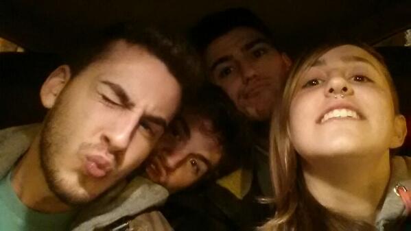 MariNiPe's tweet photo. Subir morenos, que os llevo! (L) @serniru @Guii_61 @aalgarrav http://t.co/c1bjaNW6QH