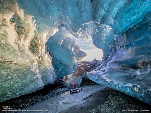 10 самых больших ледников. Исландия национальный парк ватнайёкюдль. Исландия ледник ватнайёкюдль. Пещеры ледника ватнайёкюдль, Исландия. Ледяные пещеры ватнайёкюдль Исландия.