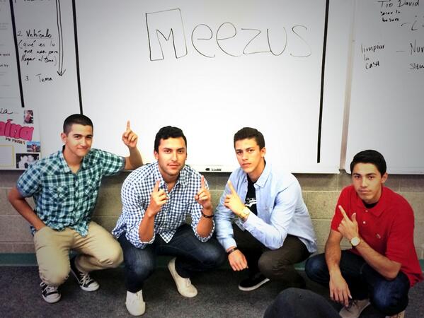 myklcota's tweet photo. MEEZUS NUMBER 1 IN RC!!! 2thousand plays in 2 days!!!! #RECORDBREAKING!!!! #MeezuSound @Bedo_mike @ElijahLyman_ http://t.co/CfM3yUiD6r