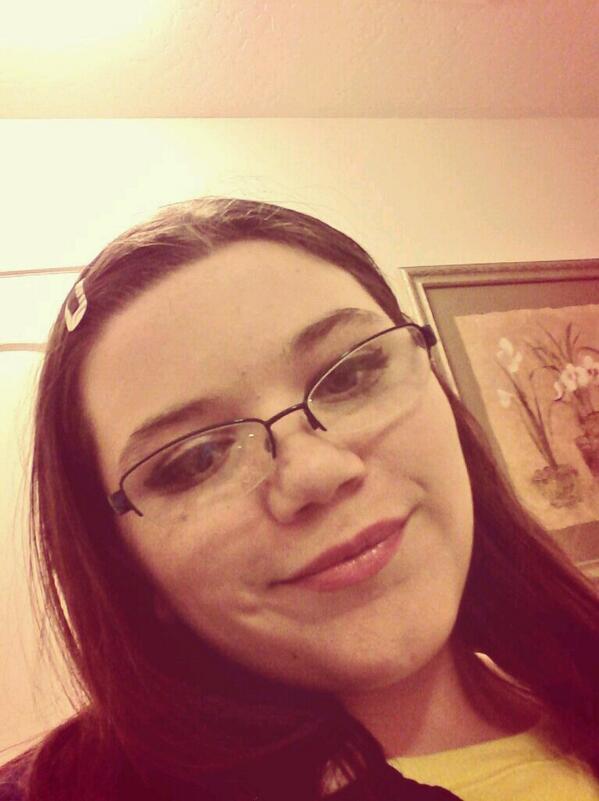 EliseeaScott's tweet photo. My friend did my makeup. What do you think? http://t.co/bMgpq9WxHh