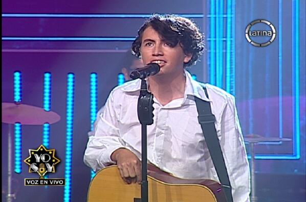 Latina_pe's tweet photo. En #YoSoy se presenta #JorgeGonzales de #LosPrisioneros
Míralo aquí: http://t.co/D7brCIwXU8 http://t.co/EWcKnKGJY6