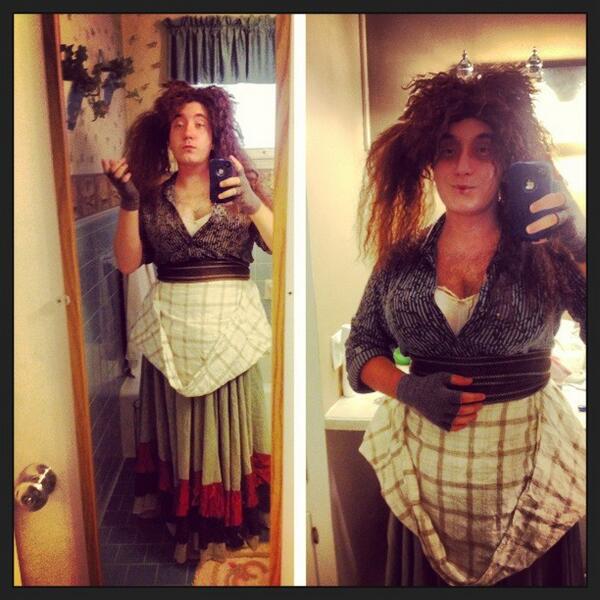 SawyerMcLeod's tweet photo. @HelenaBC_ channeled my inner (outer) Lovett for Halloween! http://t.co/Nn3oEXzzUy
