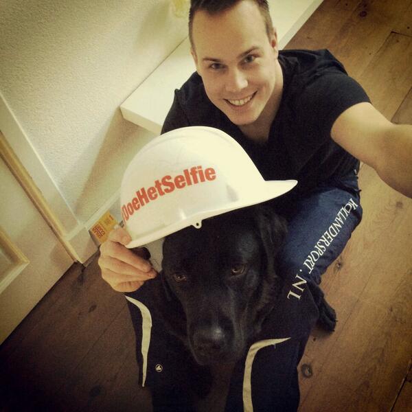 Plinten nagenoeg klaar, strak in de lak! <a href="/praxis/">Praxis Bouwmarkt</a> bedankt. Het heeft wat moeite gekost dit keer! #doethetselfie
