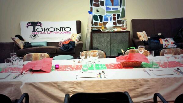 RefugeeFriendTO's tweet image. BEFORE: Here we were getting ready for our #DinnerWithFriends on Saturday night #TFOR #groupeffort #ourvolunteersrock