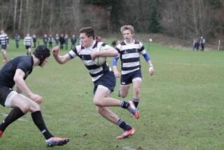 WallaceHigh's tweet photo. Under 24 hours to 1st XV kick off in Schools' Cup semi. Let's work together to get #gowallacerugby trending tonight. http://t.co/a1AMvjuBxh