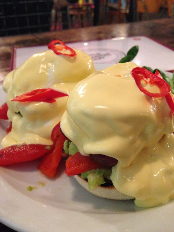 Braved #rain and the disrupted #circleline to get here..... Worth it! ;) <a href="/TheBrekkyClub/">The Breakfast Club</a> #eggs! #nomnom #foodie