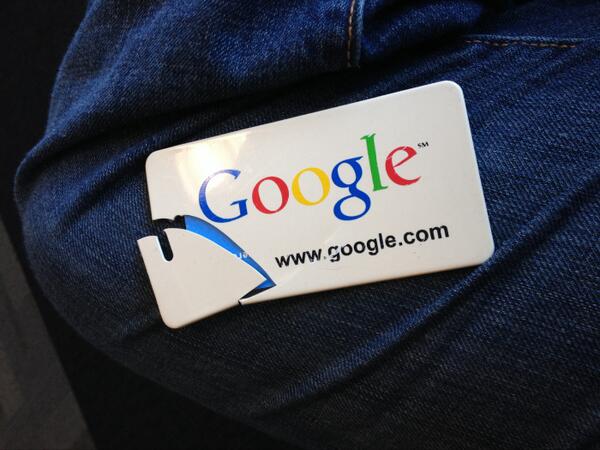 10+ years of travel, and today my trusty Google bag tag is eaten by a roller in MSN. Makes me weirdly sad. @google