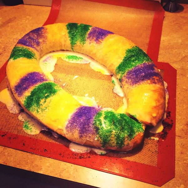 derekpage7's tweet image. It may be snowing but there will still be king cake for Mardi Gras #kingcake #MardiGras