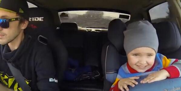 UpperReserved's tweet image. Super cute to see a dad taking his kid drifting. Oh, how times have changed upperreserved.com/dad-takes-his-…