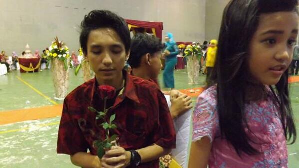 AlahSyah's tweet photo. http://t.co/hplQK62DsT