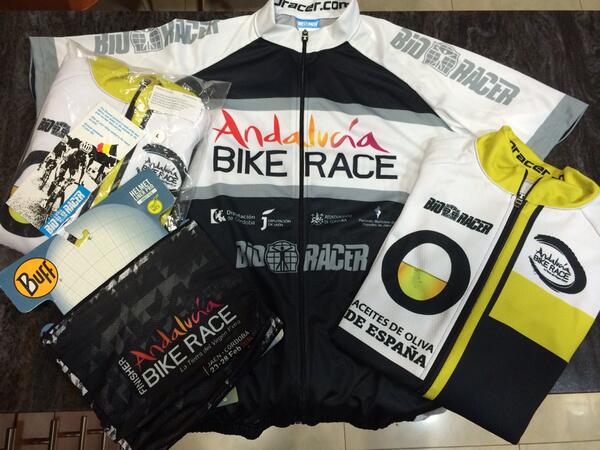 SORTEO de entre todos los RT, equipacion completa #ABR2014 (culotte,maillot,chaqueta) + maillot y Buff FINISHER!!