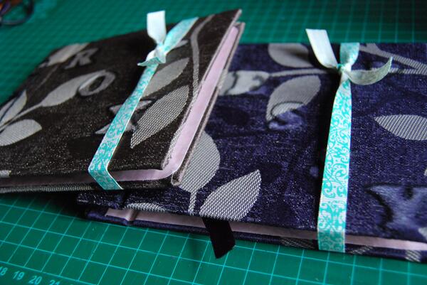 dedumx's tweet photo. Cuadernos artesanales. Encuéntralos en DEDU! http://t.co/Ath7AbHCrB #arte #manualidades #artesanía http://t.co/lqKzBzqL6Z