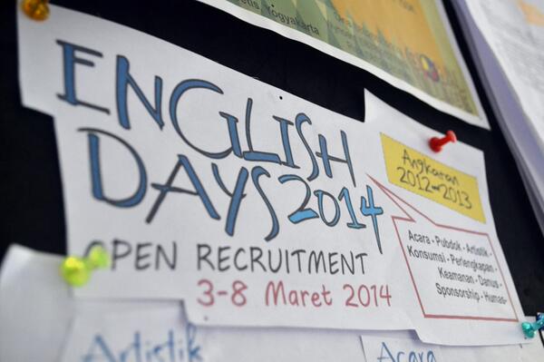 englishdaysugm's tweet photo. Open Recruitmen Engish Days 2014 sudah dimulai loh! Yuk gabung! daftarkan diri ke @/Chapter One :-) @ENGLISHUGM2013 http://t.co/f4sYfydeus