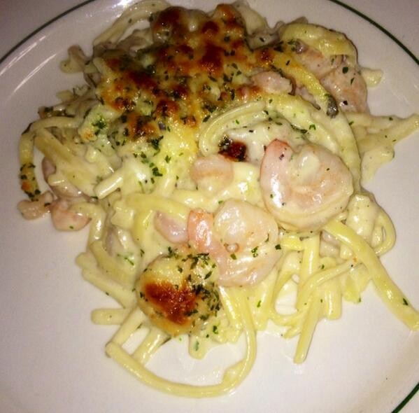 KevSoFlyy's tweet image. I cooked Shrimp Alfredo #Smashmode 😜