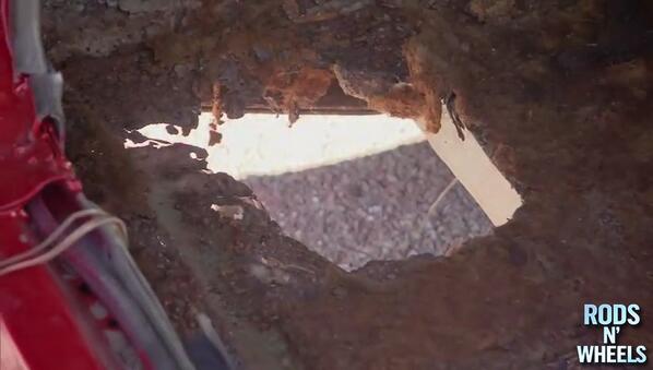 RodsNWheels's tweet photo. .@BillyDJunior’s foot through the floorboard? This is straight out of The Flinstones! #RodsNWheels http://t.co/23qZIsrVRo