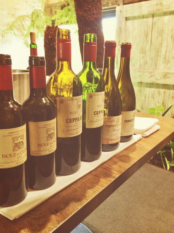 JohnnyRConnell's tweet photo. Brilliant little Isole e Olena/Proprieta Sperino tasting with Paolo de Marchi. 32years of knowledge but so refreshing http://t.co/mmbUfsEue2