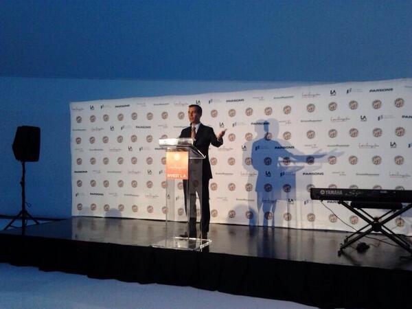 GreenMomentum's tweet photo. Mayor @ericgarcetti thanks @GreenMomentum for being great partners and invites us to embrace change. #InvestLA http://t.co/smLGNxqOZf