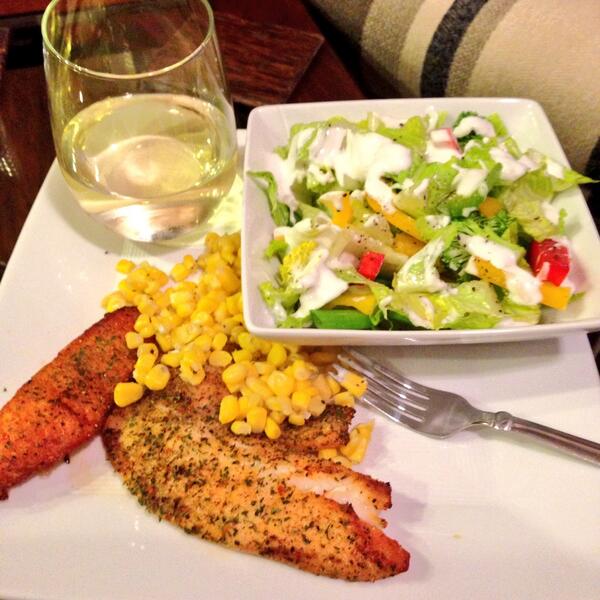 BobertBowling's tweet image. I should have put it all on one plate. #samehole