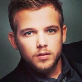 FireDandelion's tweet photo. #BatesMotel Hi Max! http://t.co/E7EIk6GPfP