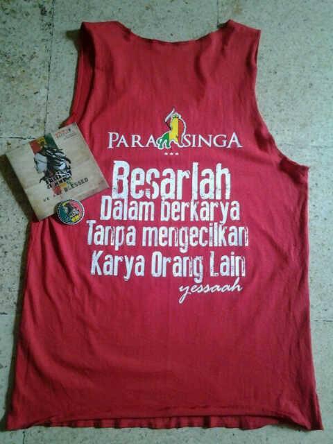 NATH_THELIONS's tweet photo. dengan membeli singlet  MerahLIONS dgn harga 100Rb {sdh termasuk CD original dan pin } #yessaah http://t.co/aJIoqiZDm2