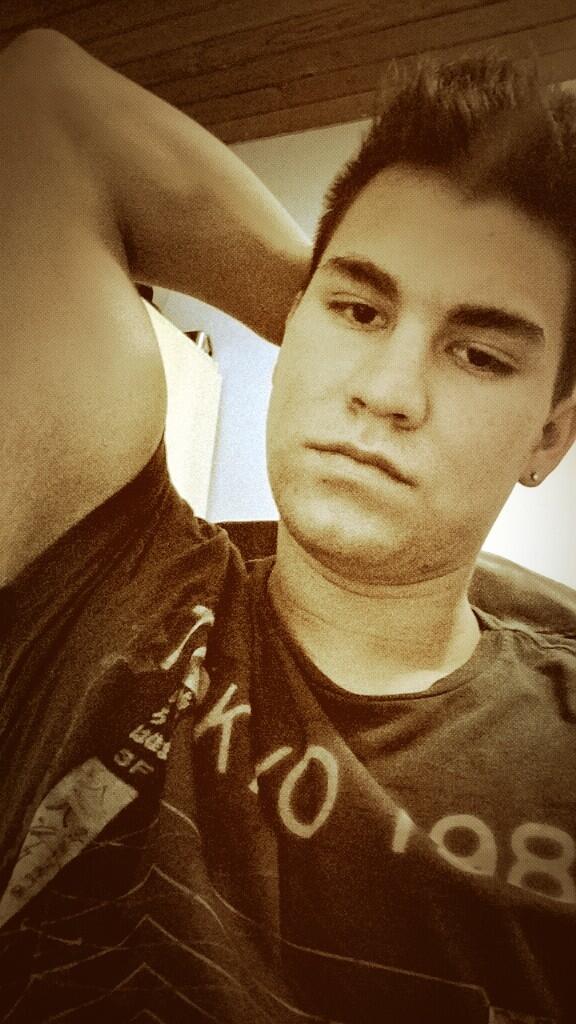 Roger Ramos (_EROGER) Twitter