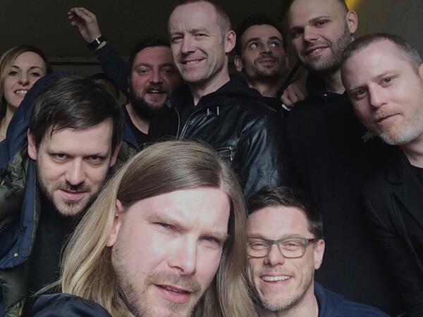 OstgutTon's tweet photo. If only Marcel's arm was longer. http://t.co/C4L7hZnjEf