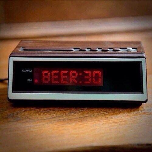 DrunkPicsDaily tweet media