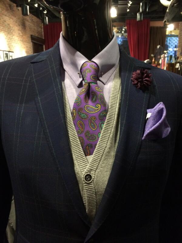 blancoamerica's tweet image. RT @StacyNaquin: Accessories are Necessities bit.ly/1i2xnd3
@blancoamerica #BlogTourVegas #kbis2014