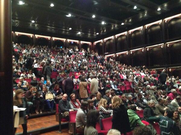 jfpadilla's tweet photo. Aqui tenéis la prueba del exito de ayer en el @teatrelliure con "From bach to radio head"
Muchas gracias!! http://t.co/0ytOvgXVkL