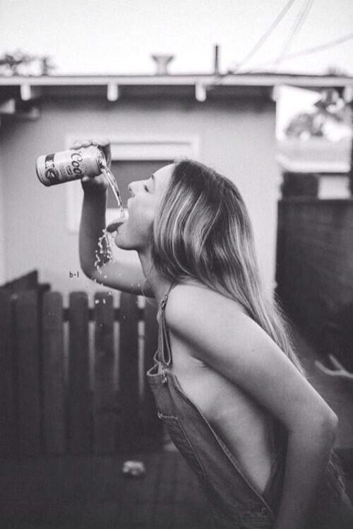 DrunkPicsDaily tweet media