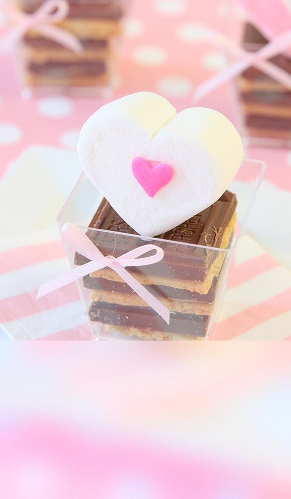 mailtosubrat's tweet photo. Read the article: Mini Heart S’mores | @glam_com http://t.co/TaKiUeQfLu http://t.co/ZMYQczcoBc