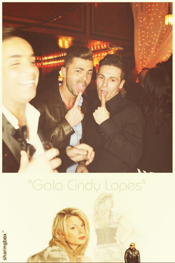 LudoGarnier's tweet image. @benjamingodard, la pose bitch lol 😂😂😂 #secretsquare