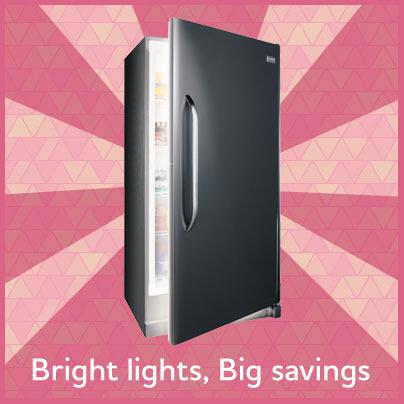 AgrenAppliance's tweet photo. @Frigidaire bright lighting makes it easy to see what's stored inside. http://t.co/cJYQxCq855 http://t.co/TtWzd5rNZ5