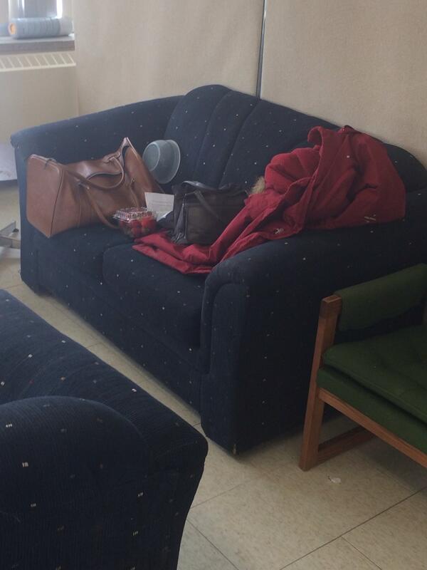 LogicalMan2's tweet photo. I can only imagine what the next pic will be #youhaveanewspaper? #nesting http://t.co/cFtBsjmW6n