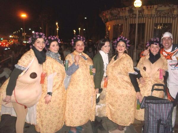 trinibm's tweet photo. Asi iríamos a los Oscar #zapeando71 http://t.co/xMUhUkhdvf