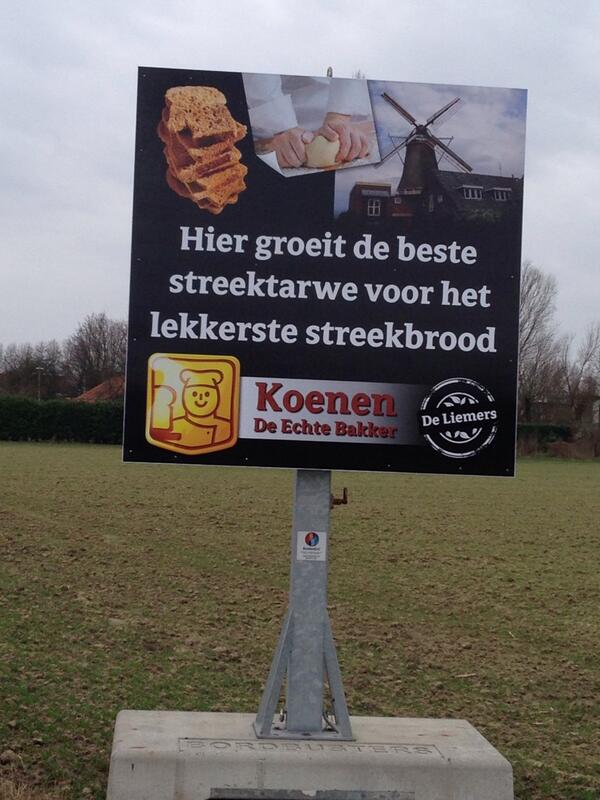 Zie onze tarwe goeien aan de rivierweg . De beste streektarwe voor het beste streekbrood