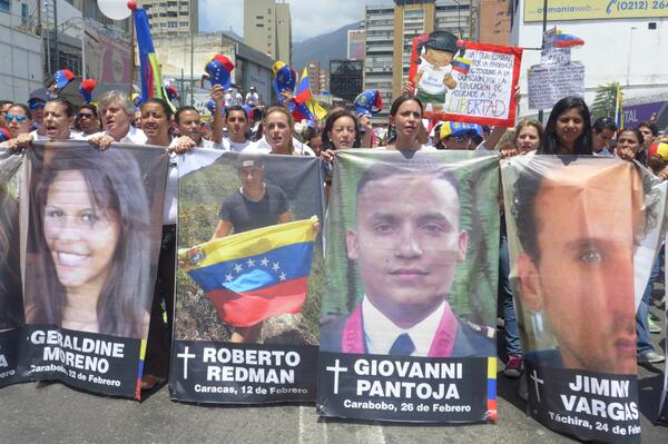 MariaCorinaYA's tweet photo. Sr Maduro: No le permitiremos olvidar a los caídos #4M http://t.co/Scj47sgRbP