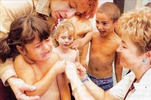 Maco_Beyi_'s tweet photo. KÜÇÜKKEN BİZ ERKEKLER :))) http://t.co/gOSswS5FZX