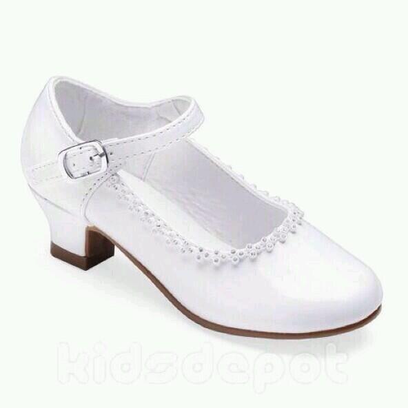 Every black girl had these shoes as a child 😂😂😂😩💀