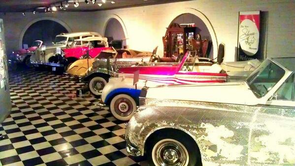 LiberaceMuseum's tweet photo. #liberace auto designer to attend VIP opening @Petersen_Museum featuring our  @rollsroyce Phantom V on 3/6 http://t.co/QDqudXGkKJ