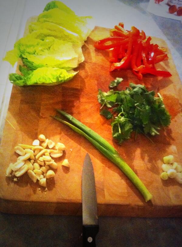 WrightAndSimple's tweet image. Prep for vegan Thai dinner here we come!