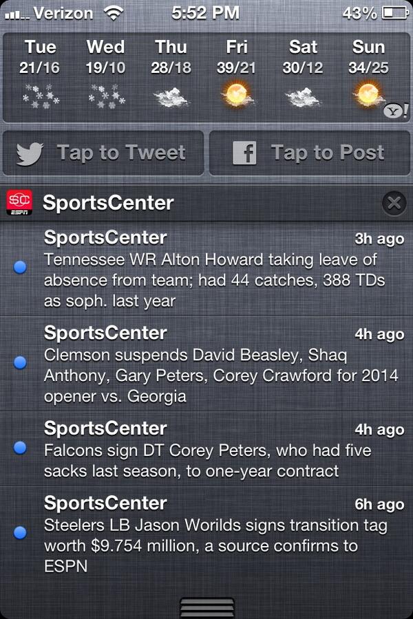 the_mule82's tweet photo. Hey ESPN, why do you think Alton Howard is going on leave? He scored 388 TDs last year alone. He's fucking Jesus! http://t.co/RT6i8ra7k7